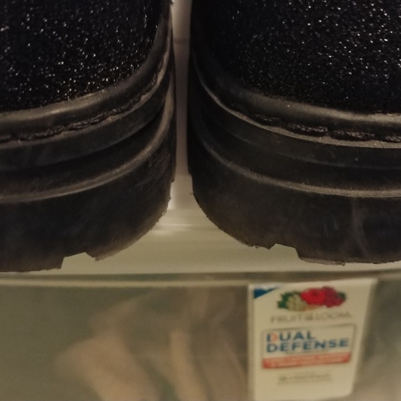 Boots - Picture 7 of 8